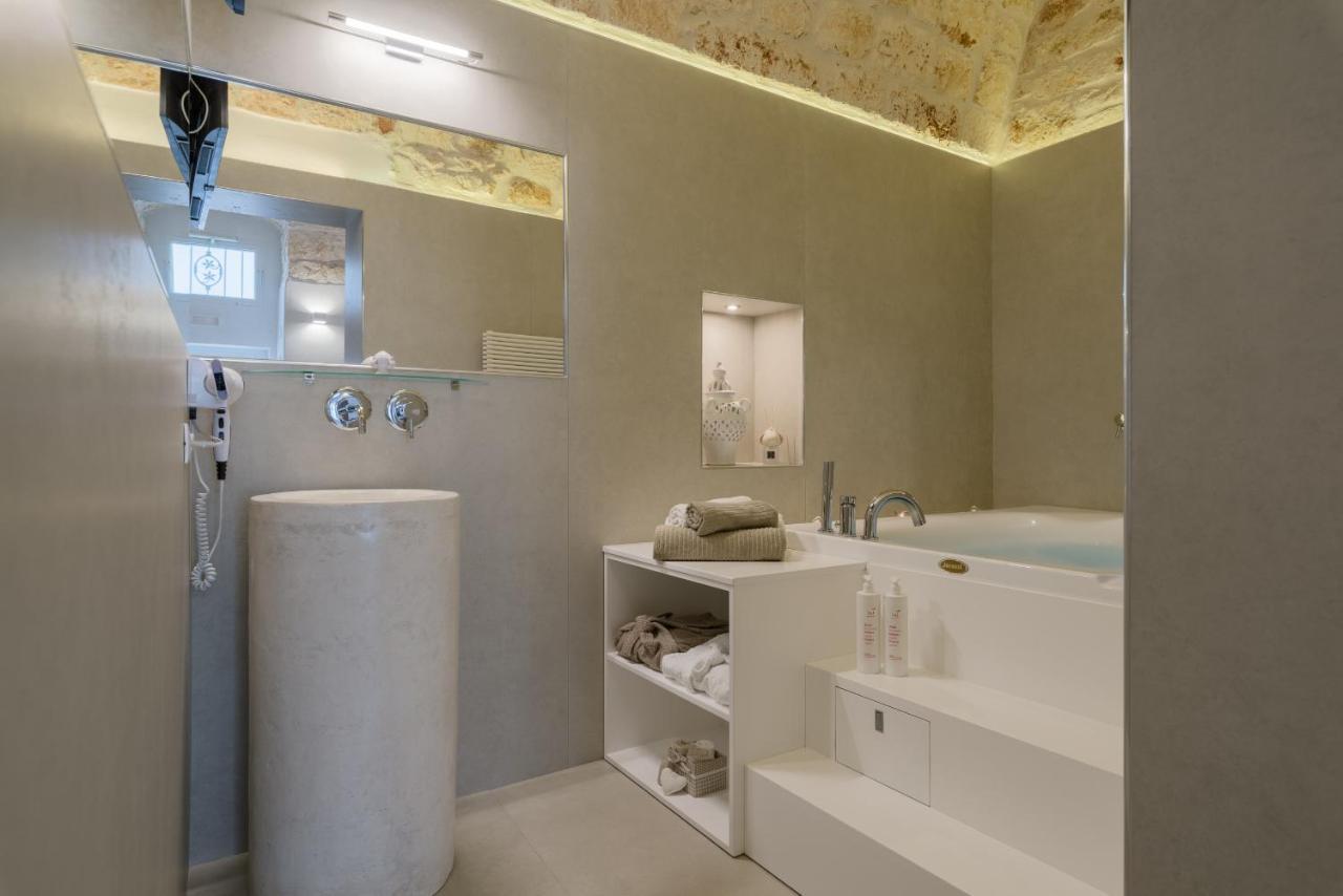 Pregiata Suite 25 Ostuni Exterior photo